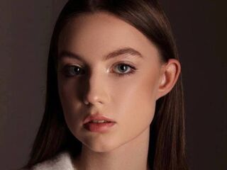 webcam babe chat room JaneneFeig