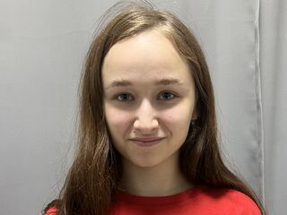 hot cam girl fingering shaved pussy JulieLamb