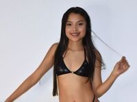 cam girl playing with dildo JulietaPage