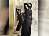 webcam striptease KiraHoloway