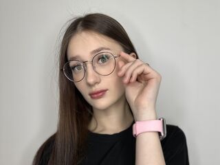 live cam chat LatriciaSuet