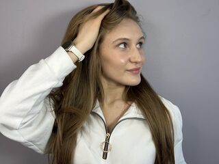 naughty webcamgirl LatrinaBrounson