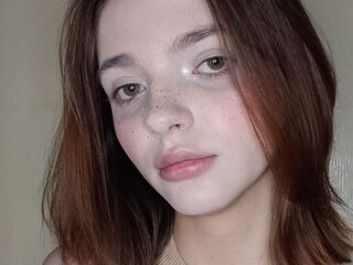 camgirl masturbating with dildo LetoriaNotley