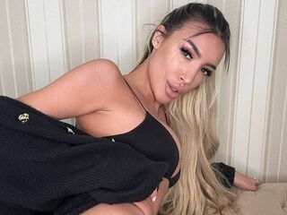 girl chatroom LexiAce