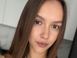 camgirl showing tits LibradaFrohwein