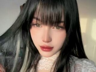 naughty camgirl masturbating with dildo LilithWholsh