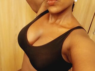shower web cam LindaeBrown