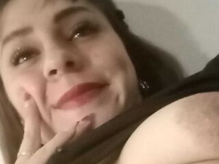 girl showing pussy LizMegh