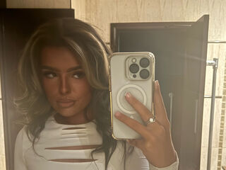 naughty cam girl masturbating MaisieSmithx