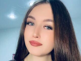 masturbating cam girl MargotAniston