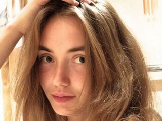 free live chart room MargotMcerlean