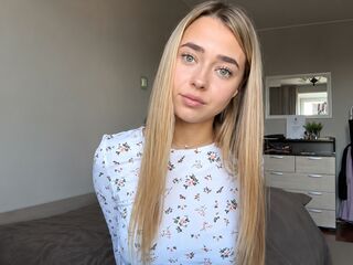 sexy camgirl picture MarianaBrookman