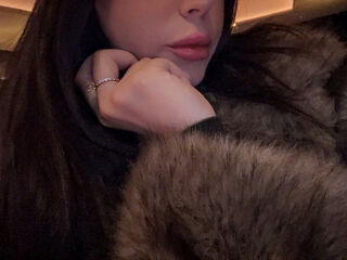 naked camgirl masturbating with dildo Mimiella