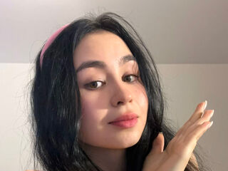 shower webcam MinnieMile