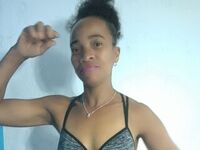 nude camgirl picture MireilleJean