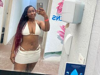 free live webcam chat MishelDaza