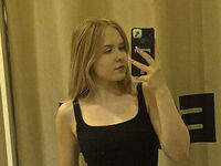 chat room cam MolliMcDaniel