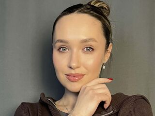 cam girl masturbating with vibrator MonicaPrecella