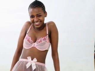 cam whore livesex NaomiBrookes