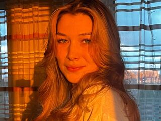 webcam girl NoaWinslow