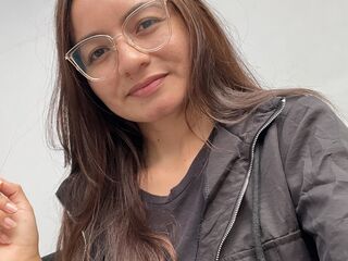 live webcam performer NyssaraLasso