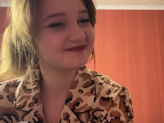 cam girl chatroom RendaKhairallah