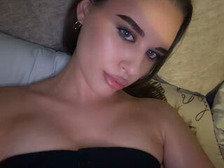 adult webcam chat RhiannonJumper