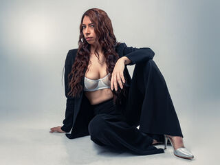 camwhore fingering pussy RosalineBelmont