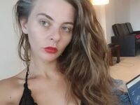 camwhore masturbating with sextoy Roseinthesun