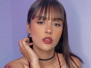 naked camgirl fingering pussy SabbValentine