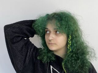 cambitch SamellaMagowan