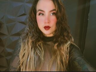 naughty cam girl masturbating with dildo SammyBeil