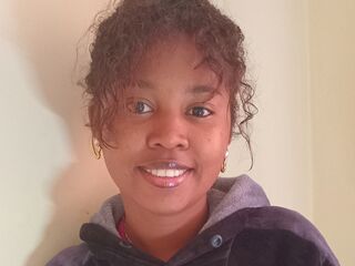 adult cam show SandraLeonnel