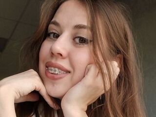 camgirl fingering bald pussy SashaStaback