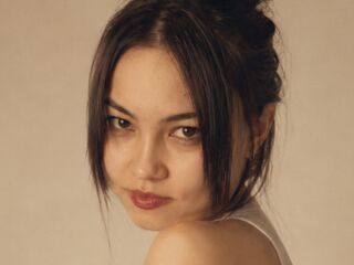 camwhore masturbating with dildo SeeBugl