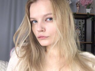 live webcam ShelyMilan