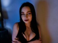 naughty camgirl masturbating with vibrator SonyaBellik