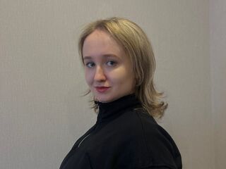 closeup cam SuzannKernes