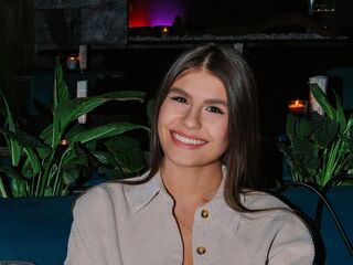 jasmin camgirl chatroom TiaBeumer