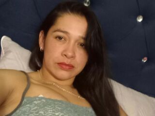 bedroom webcam VictoriaCruzL