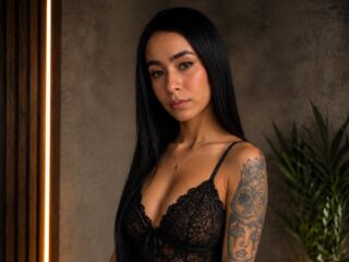 beautiful webcamgirl VictoryStone