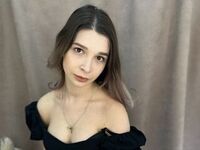 live webcam performer WandaHearing
