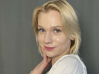 naked webcamgirl photo YerWhooley