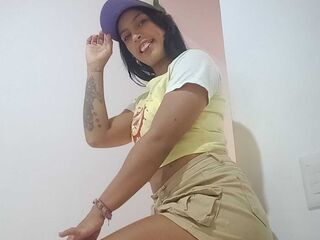 hot chatroom YuliFernanda