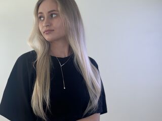 adultcam picture ZoilaCliffe